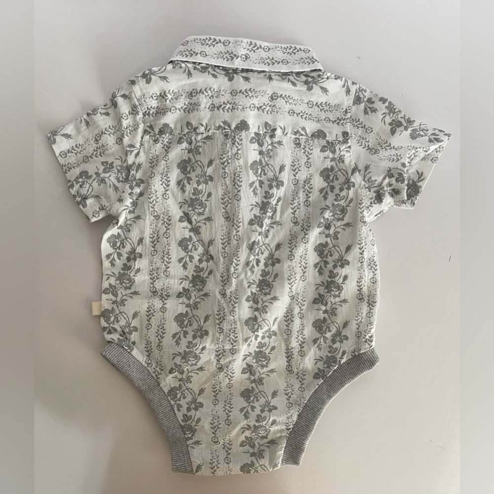 NWT Me & Henry Sugar & Spice Onesie. - Picture 3 of 4